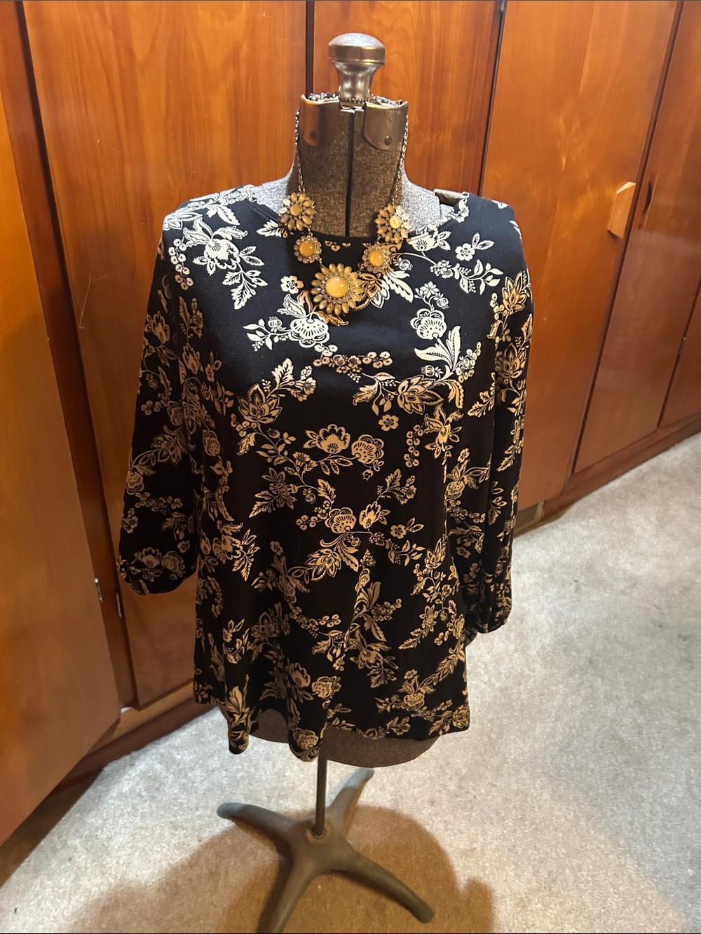 croft & barrow Black Tunic with Cream Floral Print